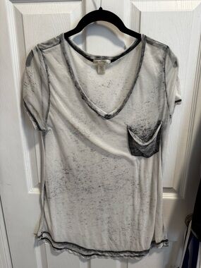 Bozzolo White Short Sleeve V-Neck Pocket Tee with Gray Trim